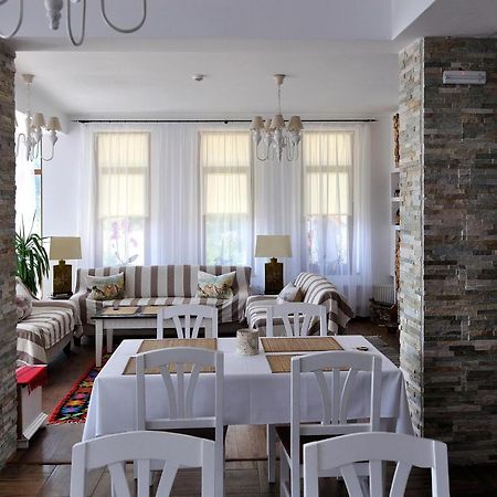 Pensiunea Doina Bucovinei Hotel Manastirea Humorului Luaran gambar