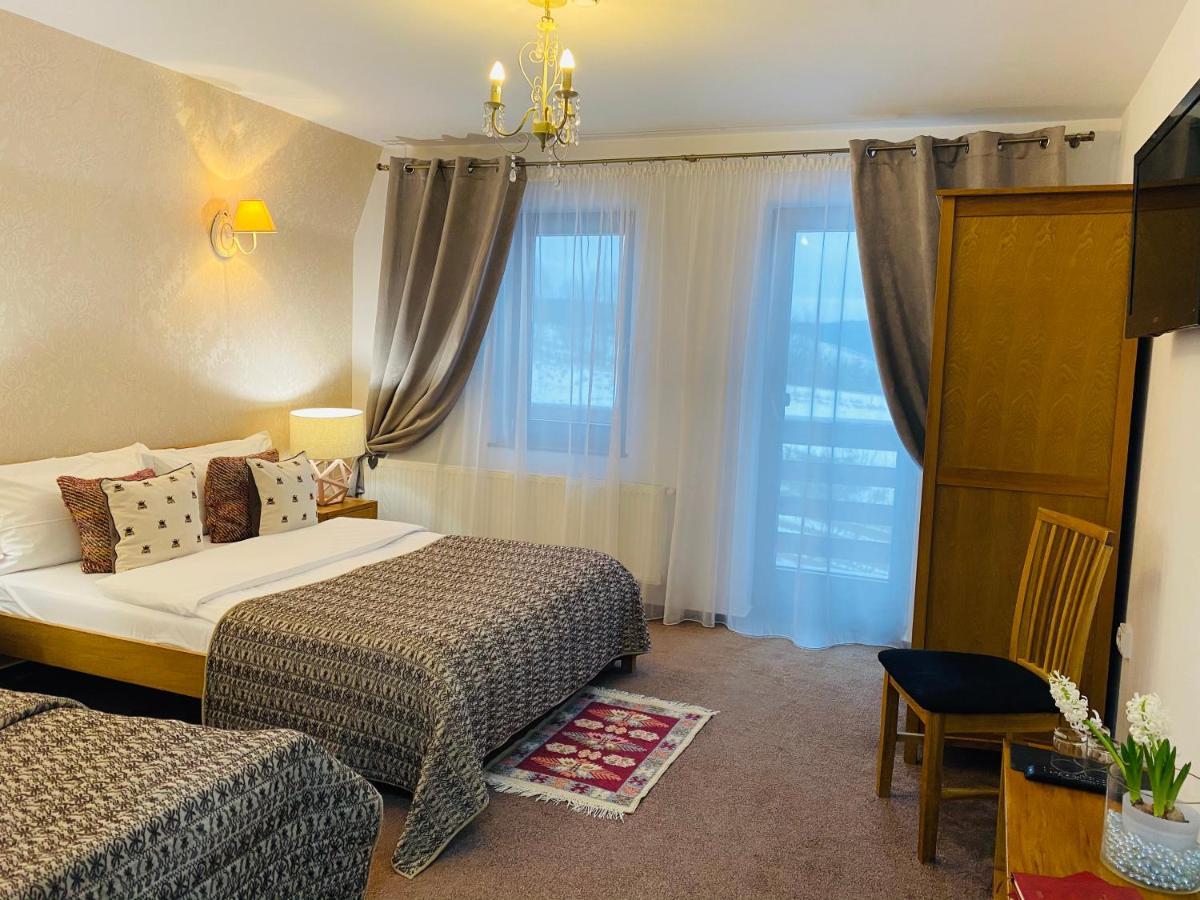 Pensiunea Doina Bucovinei Hotel Manastirea Humorului Luaran gambar