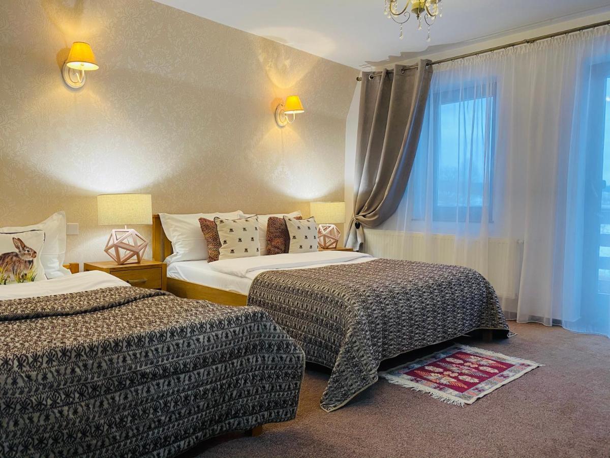 Pensiunea Doina Bucovinei Hotel Manastirea Humorului Luaran gambar