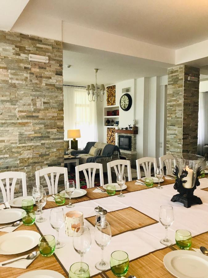 Pensiunea Doina Bucovinei Hotel Manastirea Humorului Luaran gambar